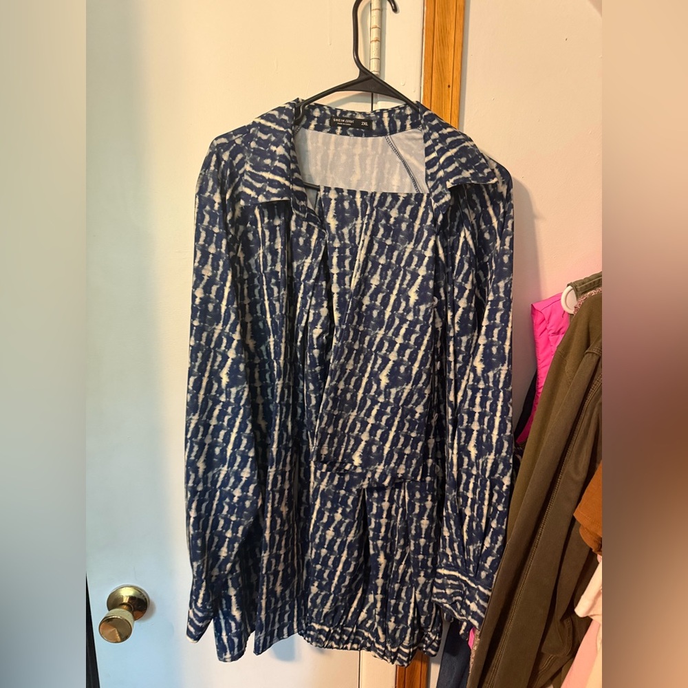 Stylish Blue and White Women's Two Piece Set